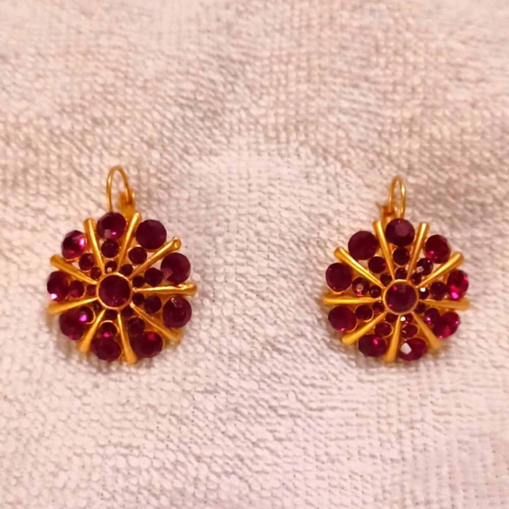 Red and gold stone clip earrrings